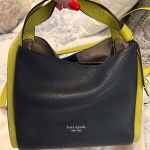 Kate Spade Navy and green Women's Bag

CLOSET CLEAN OUT!!